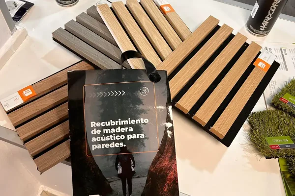Recubrimiento de Madera Acústico para paredes